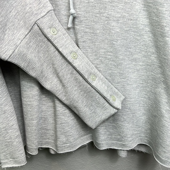 NWT Nike Yoga Women’s Hoodie Pullover Gray XL Oversized Training Athletic Frayed - Picture 5 of 8
